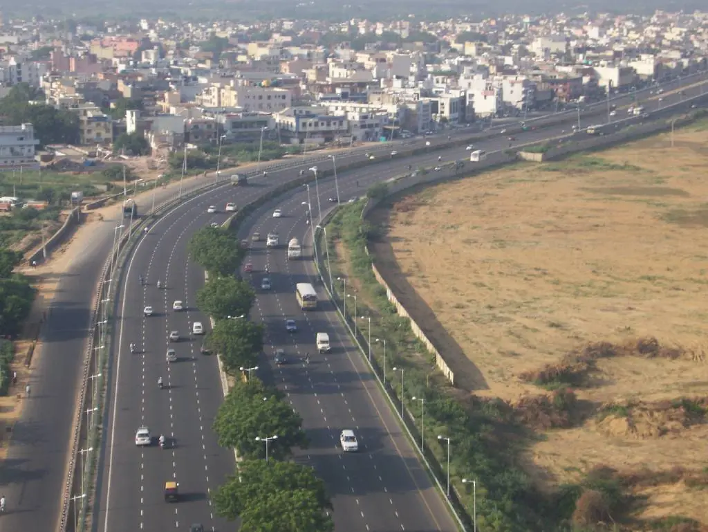 Eight-lane Delhi–Gurgaon expressway on National Highway 8.